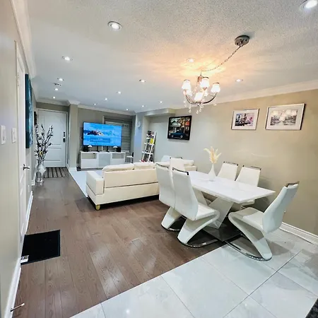 Luxurious House Near Downtown Villa